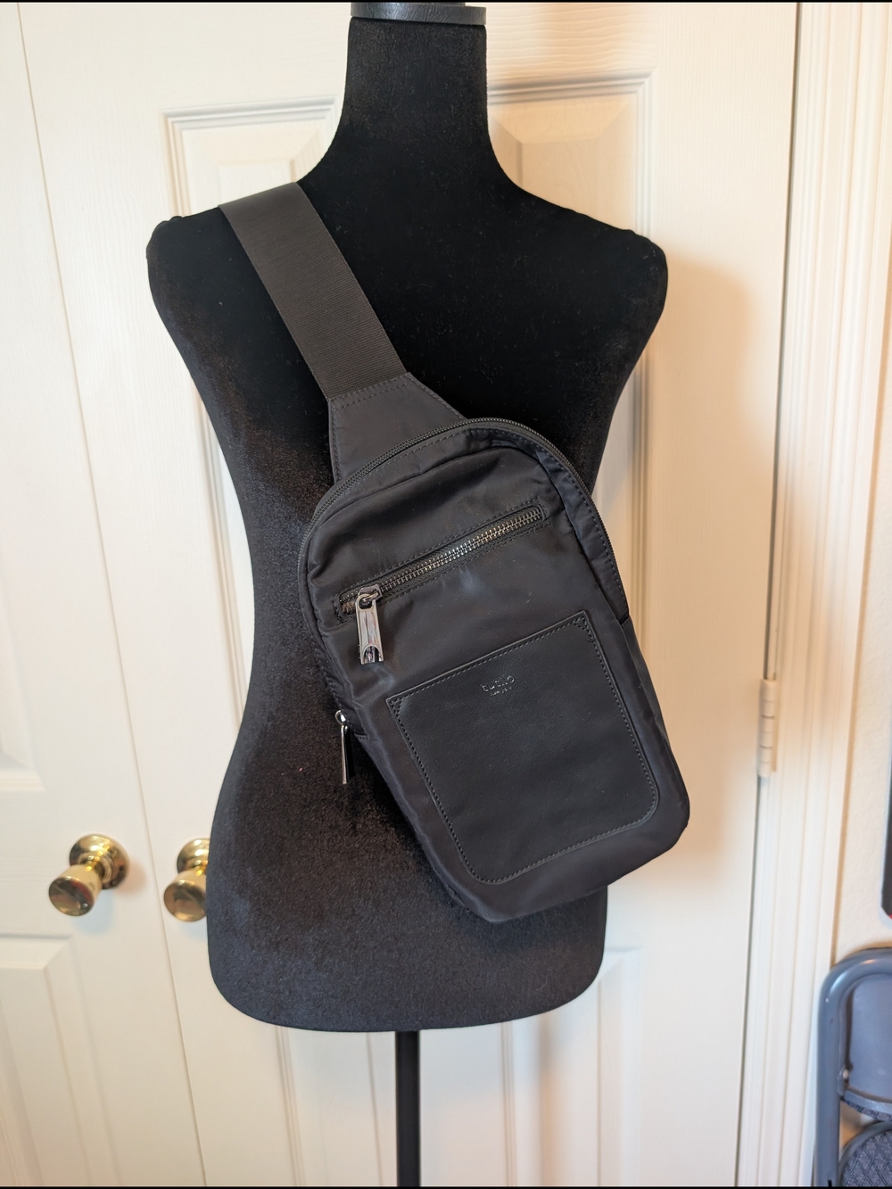 Men's Black Crossbody Sling Bag - Modern Everyday Carry